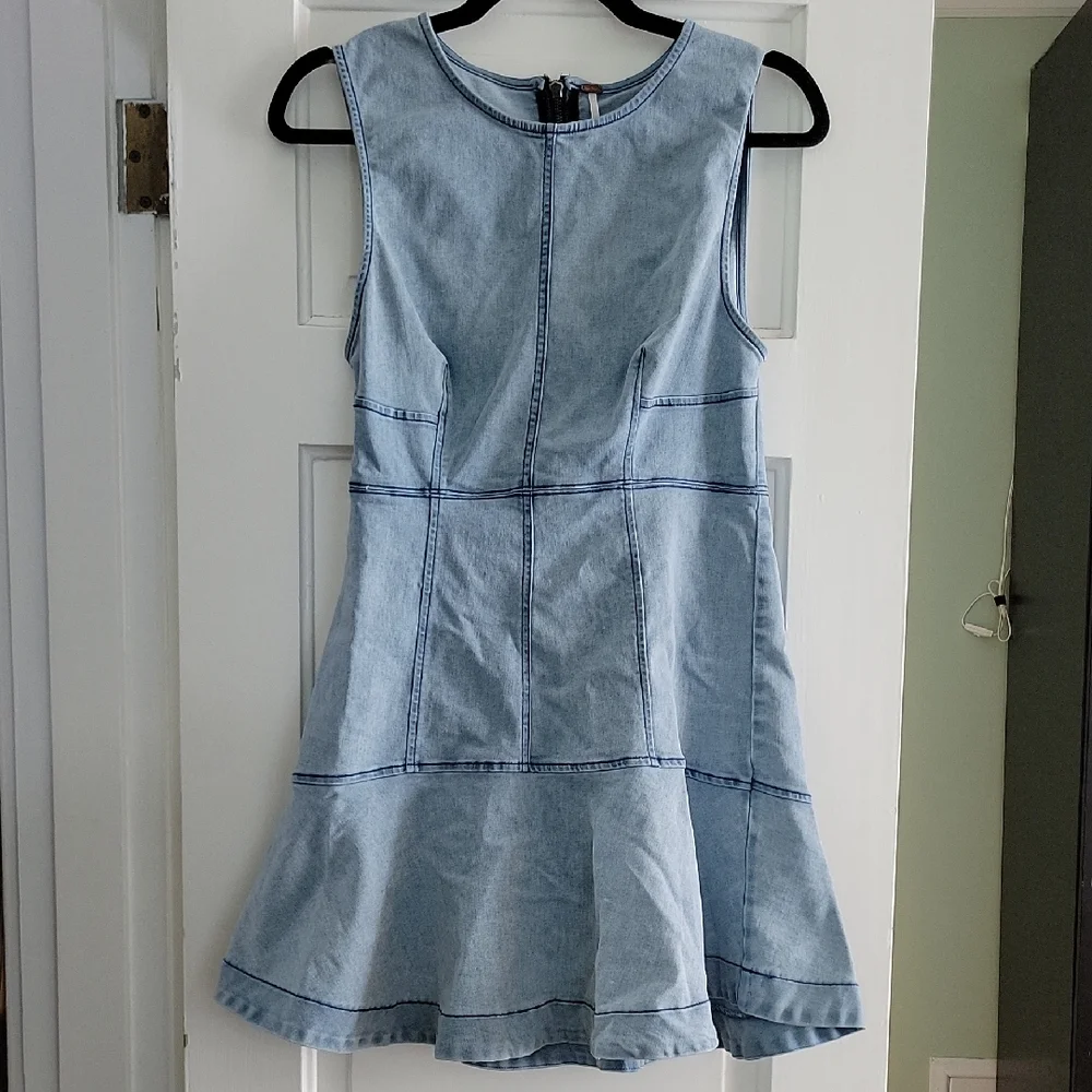 Free People Light Blue Denim Chambray Seamed Fit And Flare Skater Alex Dress - 6 - Picture 4 of 11